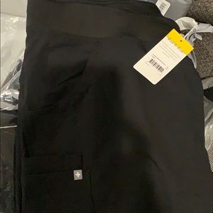 Figs Kade Cargo Pants (petite)